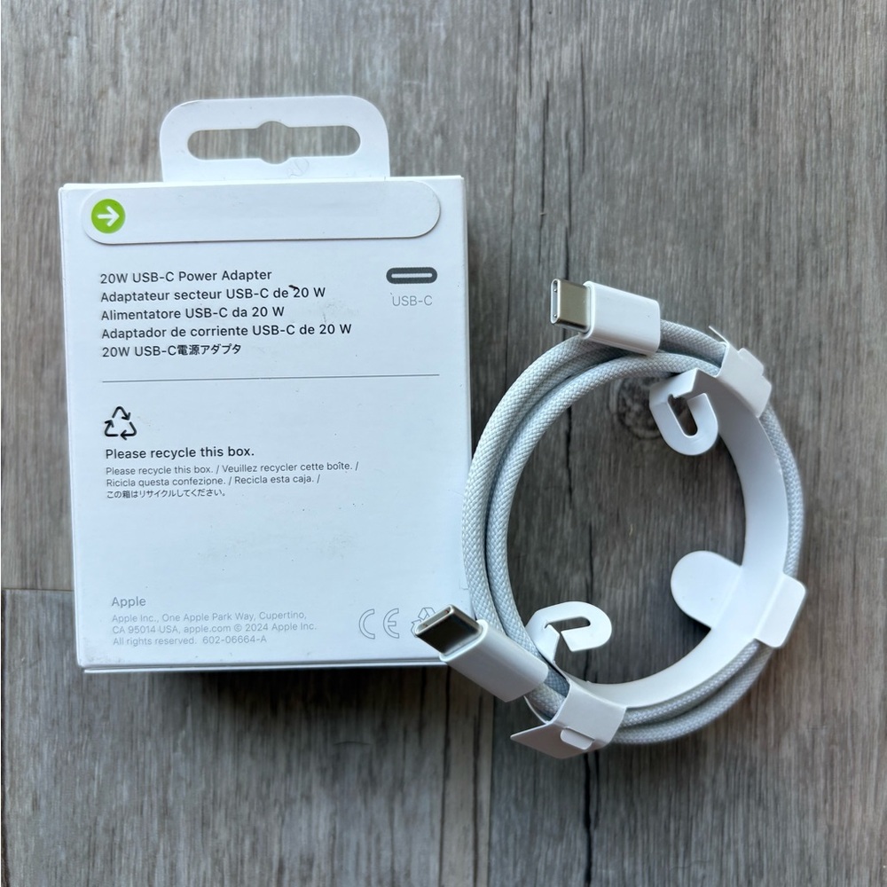 Apple USB-C 1 M Length Braided Cable + 20W USB-C Power Adapter - Picture 2 of 7